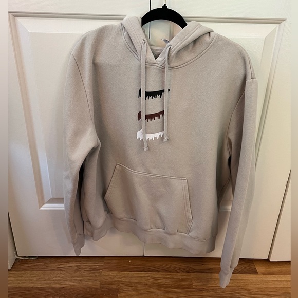 COPY - Nike Drip Hoodie - Picture 2 of 5